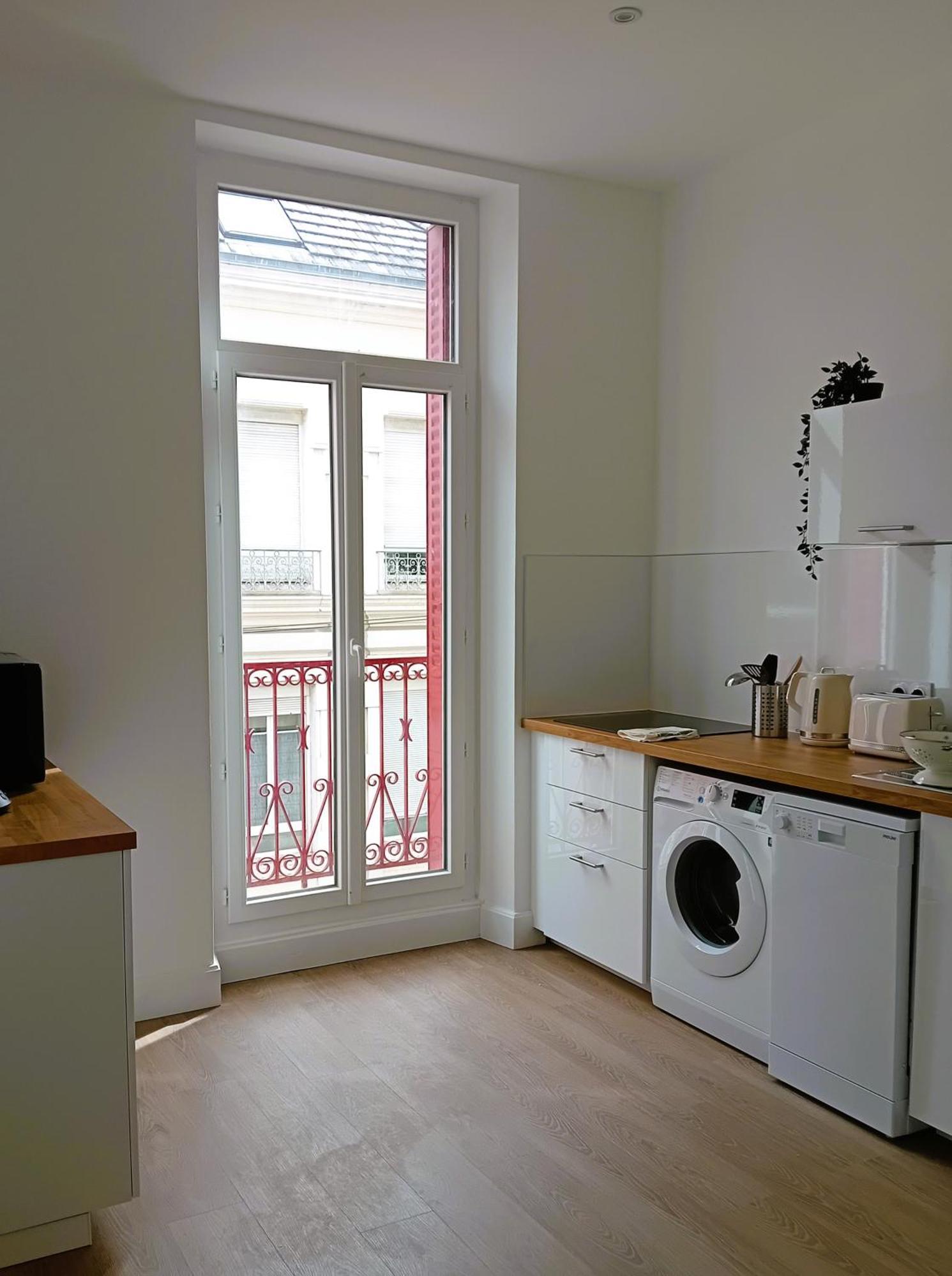 102 - Appart Renove Avec Grand Salon Et 1 Chambre - Tram Et Clinique Mutualiste A 1 Min Grenoble Buitenkant foto